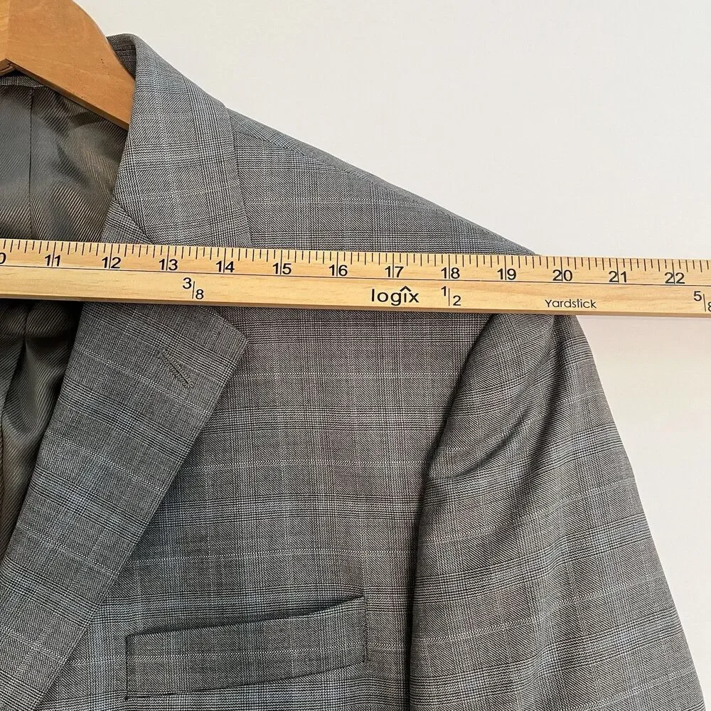 Stafford Classic Fit Travel Grey Glen Plaid Blazer Sport Coat Size 46R  2 Button